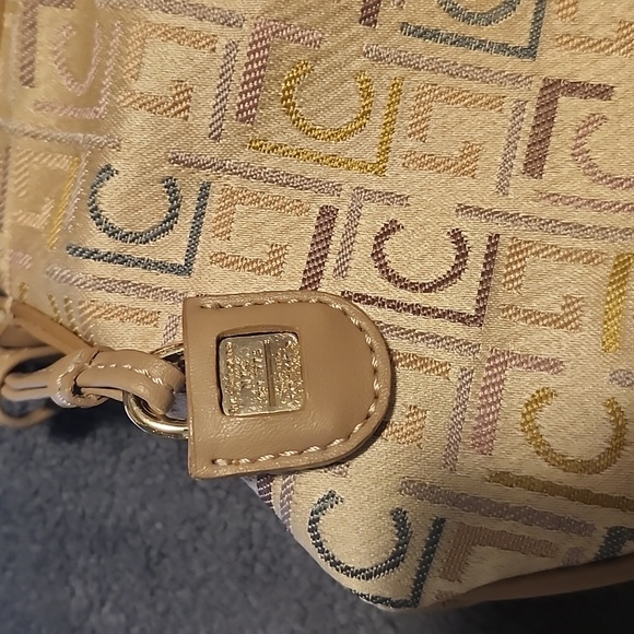 Liz Claiborne brand purse - Picture 4 of 7